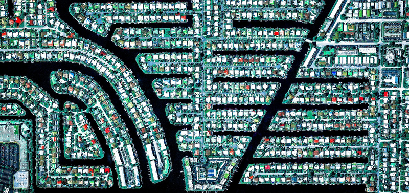 Illustration for article titled These Stunning Geometric Patterns Were Created From Google Earth Images